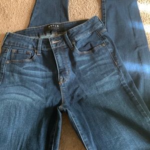 DSTLD high rise blue skinny jeans